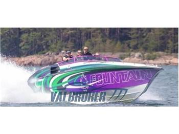 Fountain 38 LIGHTNING