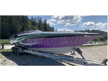 Fountain 38 LIGHTNING