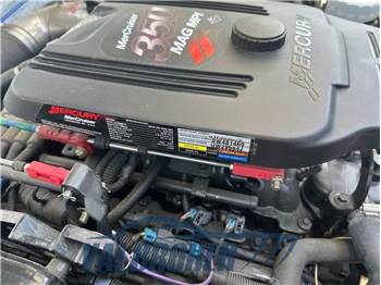 Chris Craft CORSAIR 28