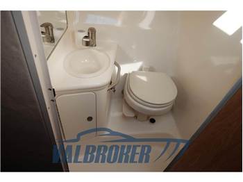 Sea Ray 255 DA Sundancer