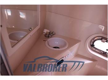 Four Winns Vista 248