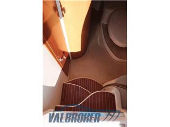 Sessa Marine OYSTER 35