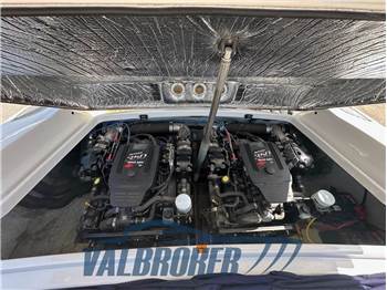 Chris Craft CORSAIR 28