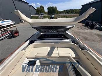 Chris Craft CORSAIR 28