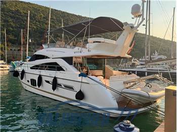 Fairline SQUADRON 55