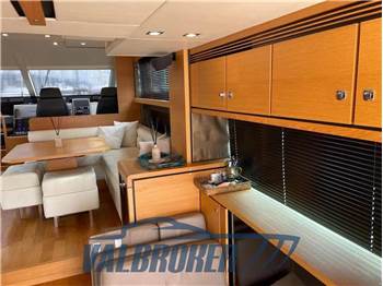 Fairline SQUADRON 55