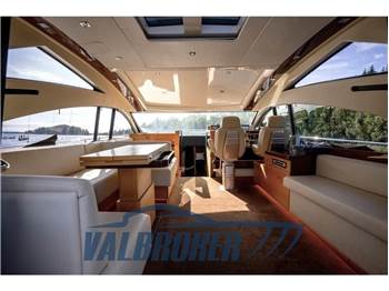 Fairline TARGA 64 GT