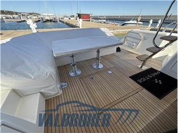 Prestige 460 Fly