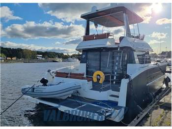 Fountaine Pajot Pajot 37