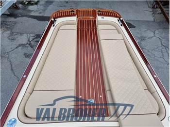 Comitti Wooden Boats VENEZIA 25 CLASSIC MAHOGANY