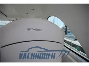 Cruisers Yachts 390 SC