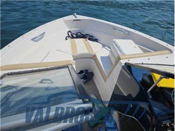Glastron GT 185