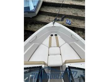 Glastron GT 185