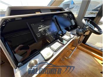 Galeon 680 FLY