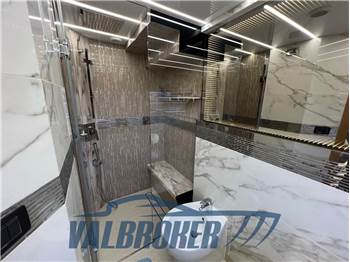 Galeon 680 FLY