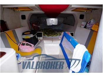 Cigarette R.T. 35' Cafe' Racer