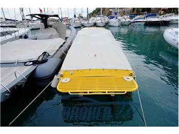 Cigarette R.T. 35' Cafe' Racer