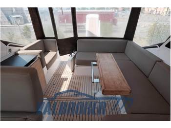 Sealine SC 35