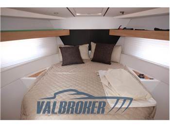 Sealine SC 35