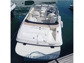 Bayliner 702 Cuddy