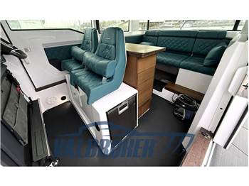 Axopar 37 XC Cross Cabin