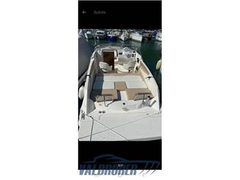 Quicksilver Activ 640 Cabin