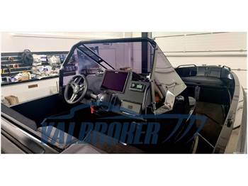 Iron boats 827 R