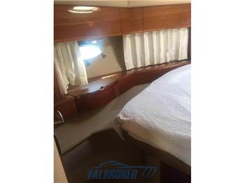 Princess Yachts V 45