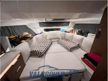 Jeanneau Cap Camarat 10.5 WA serie 2