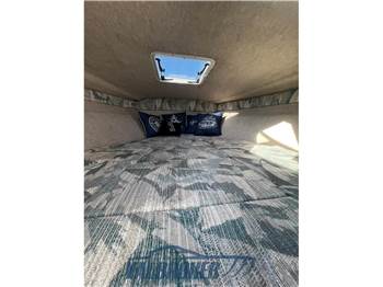 Sea Ray 220 Overnighter