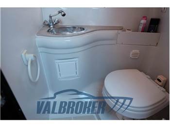 Crownline 315 SCR