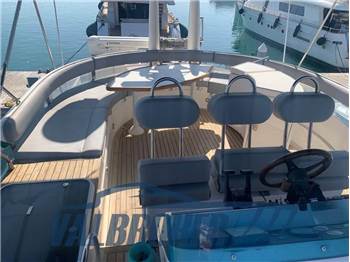 Fairline SQUADRON 62