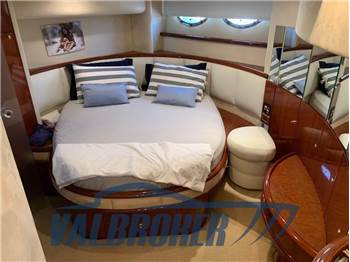 Fairline SQUADRON 62
