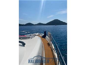 Fairline SQUADRON 62