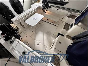 Boston Whaler 285 CONQUEST