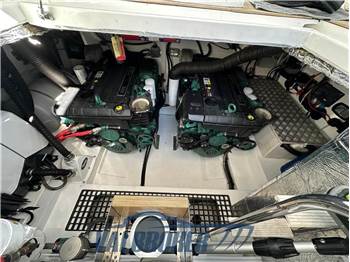 Sealine SC 38