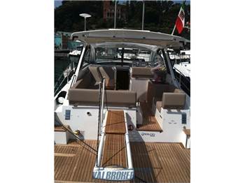 Sealine SC 35