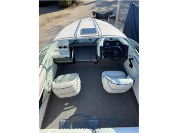 Sea Ray 200 SR