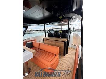 Cranchi A46 Luxury Tender