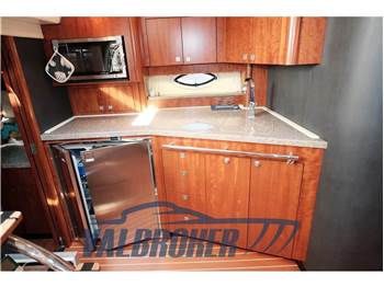 Monterey Boats 415 SY Sport Yacht