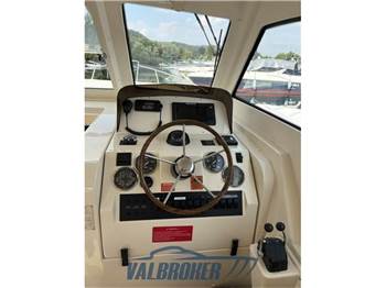 Mainship Pilot 34