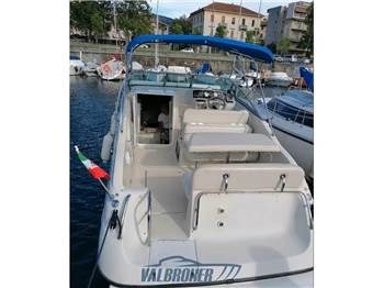 Crownline 268 CR