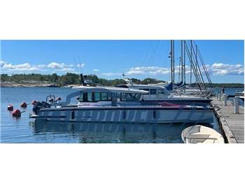 Axopar 37 XC Cross Cabin Brabus Line
