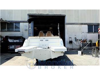 Quicksilver Activ 605 Open