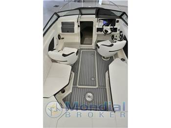 Sea Ray 230 Sun Sport