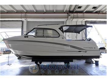 Beneteau ANTARES 8