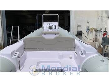 Stingher Predator 570