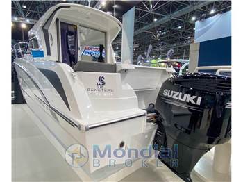 Beneteau Antares  8 CRUISING