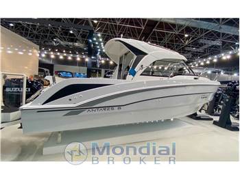 Beneteau Antares  8 CRUISING