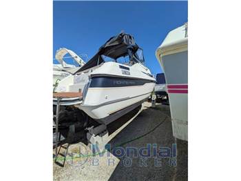 Monterey Boats 256 Cruiser
